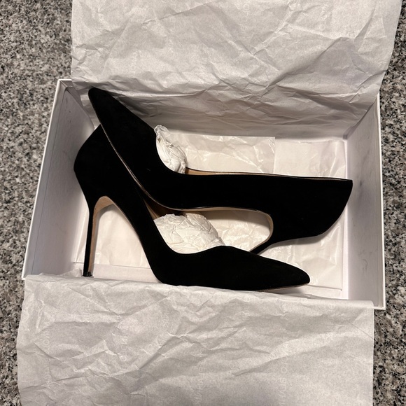 Manolo Blahnik Bb Crepe 90mm High-heel Pumps - Picture 4 of 13